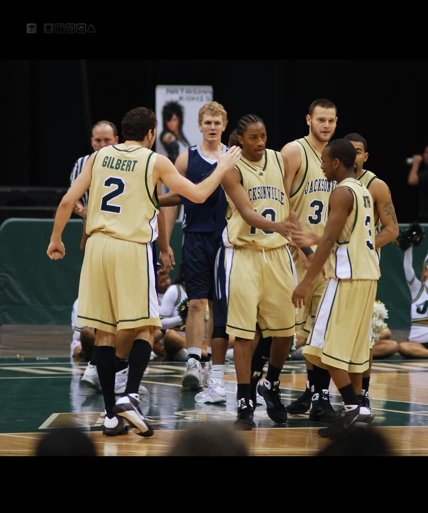 하드우드 식스맨