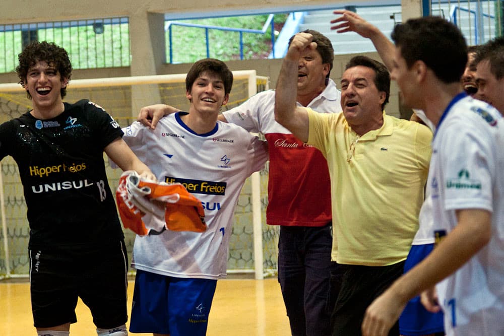 성산 스트라이커즈